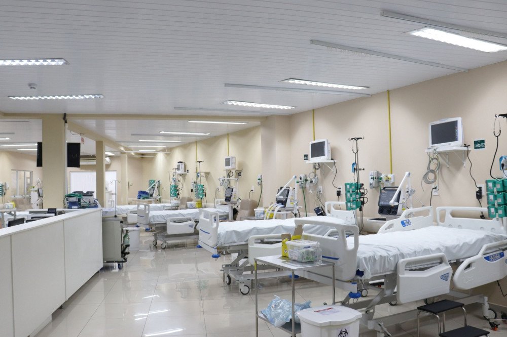 Hospital de Itajaí abre 10 novos leitos de UTI; Governo garante custeio até conclusão da habilitação com Ministério da Saúde