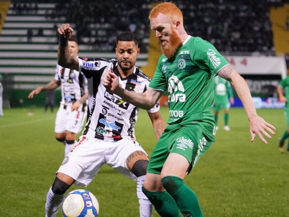 Operário-PR vence Chapecoense na Arena Condá e assume vice-liderança da Série B