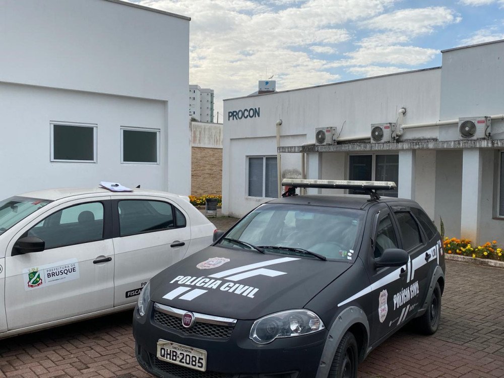 Operação Bronze: Procon de Brusque faz fiscalização em clínicas de estética