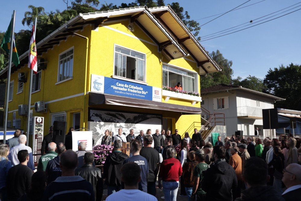 Prefeitura de Blumenau é transferida de forma simbólica para Vila Itoupava e ações são anunciadas