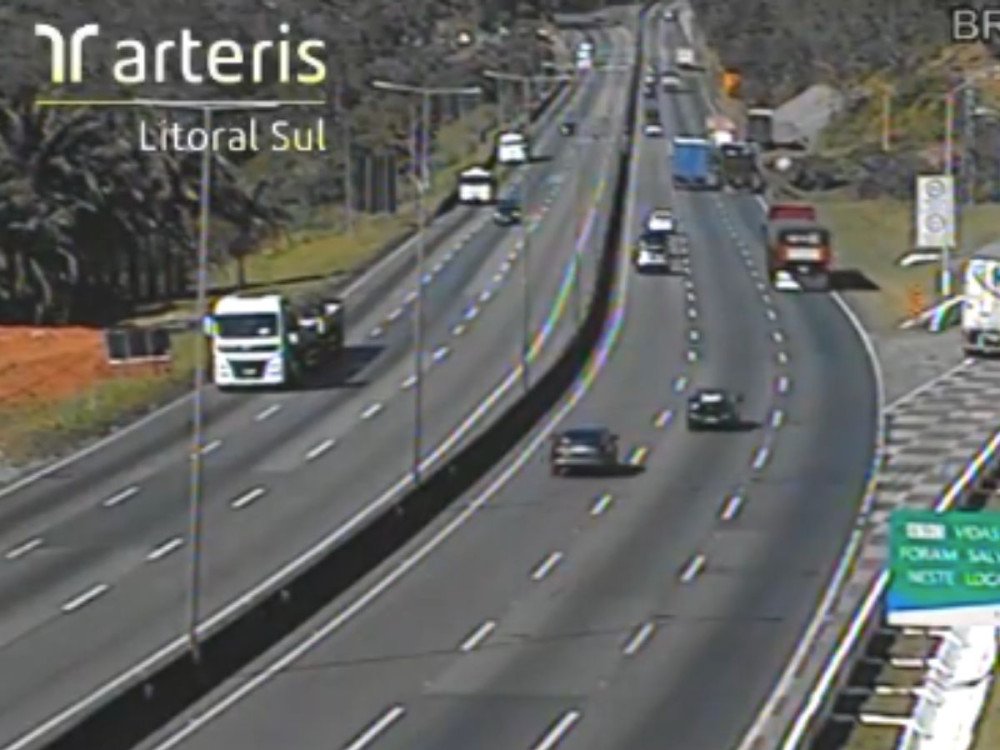 Vídeo: Motorista usa área de escape e evita acidente na BR-376 entre PR e SC