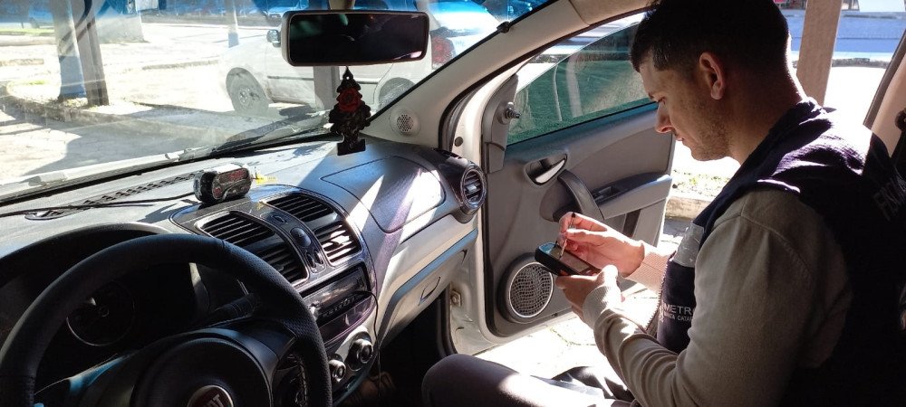 Blumenau e outras cidades de SC passam por fiscalização de taxímetros