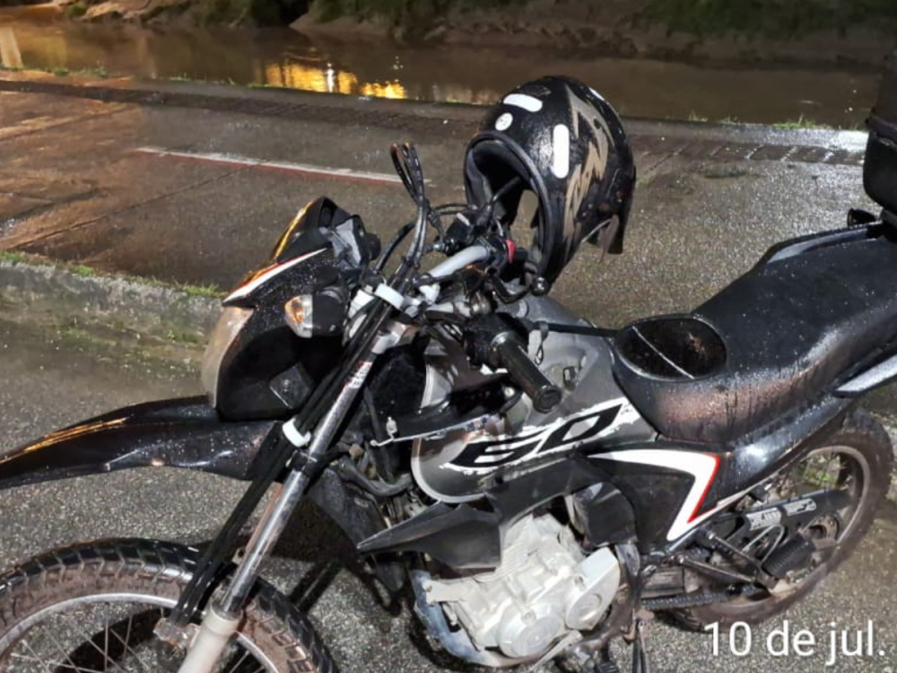 Homem é atropelado e morre na Avenida Beira-Rio, em Brusque