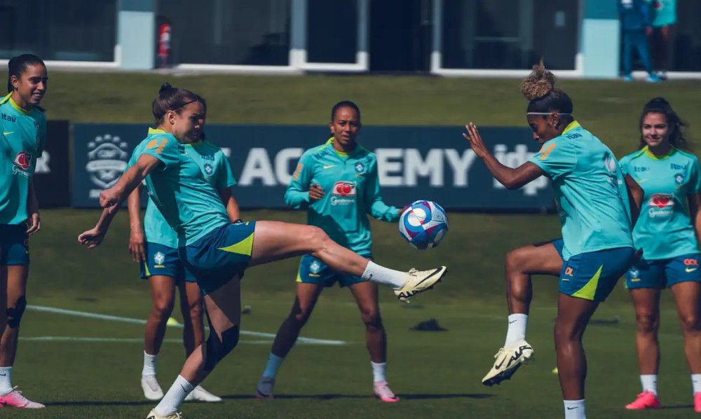 Seleção feminina de futebol entra em reta final de preparação para Jogos Olímpicos de Paris