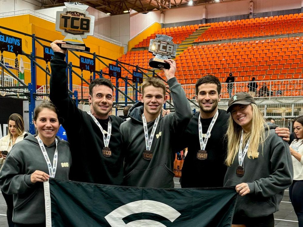 Atletas de Blumenau garantem vaga para a final do Torneio CrossFit Brasil