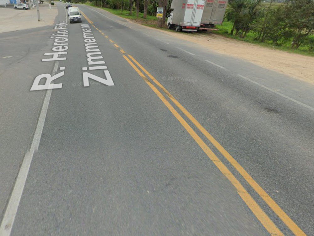 Vazamento de óleo afeta o trânsito nos bairros Gasparinho e Margem Esquerda em Gaspar