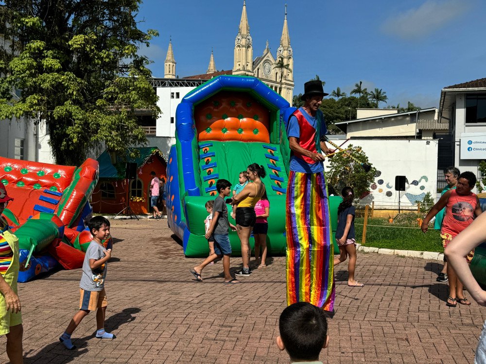 Eventos ao ar livre acontecem no Centro de Gaspar neste domingo