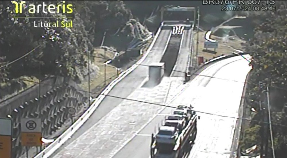 Vídeo: Motorista usa área de escape e evita acidente na BR-376 entre PR e SC