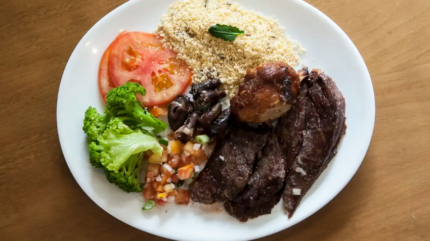 Apesar da alta dos preços, acesso a dieta saudável cresce no Brasil