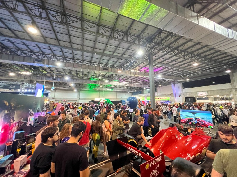 Fotos: evento de cultura pop e geek agita Blumenau durante este fim de semana
