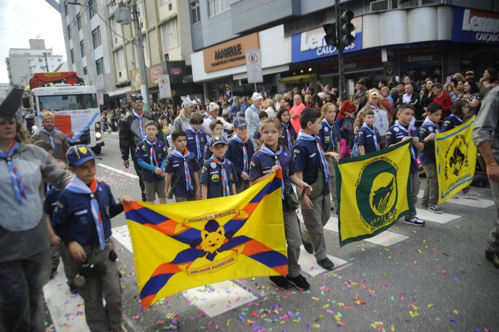 'Brusque 164 Anos: Celebrando Sua História' é o tema do desfile de 4 de agosto