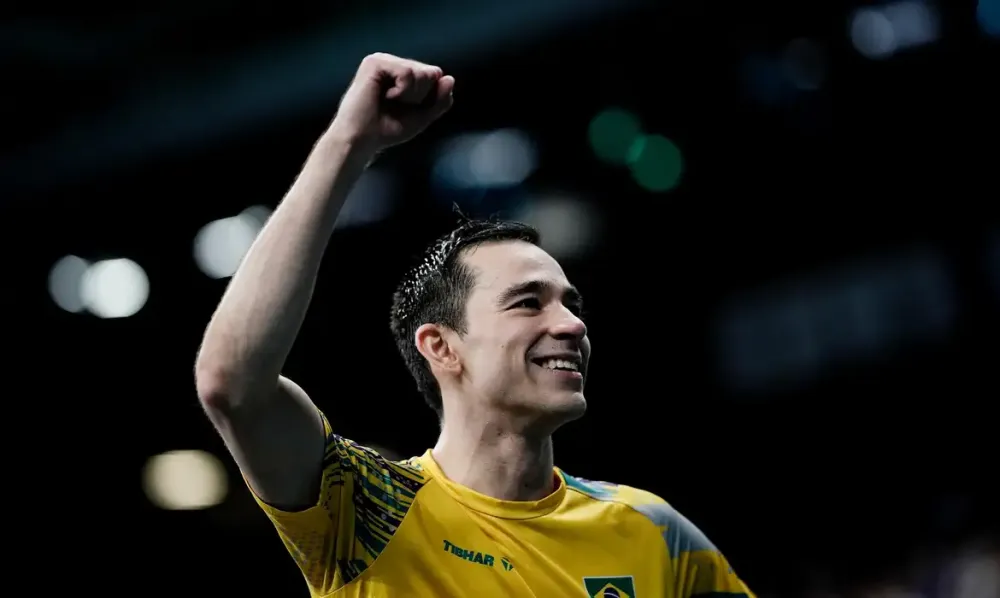 Paris 2024: Calderano bate francês Lebrun e vai às quartas do tênis de mesa