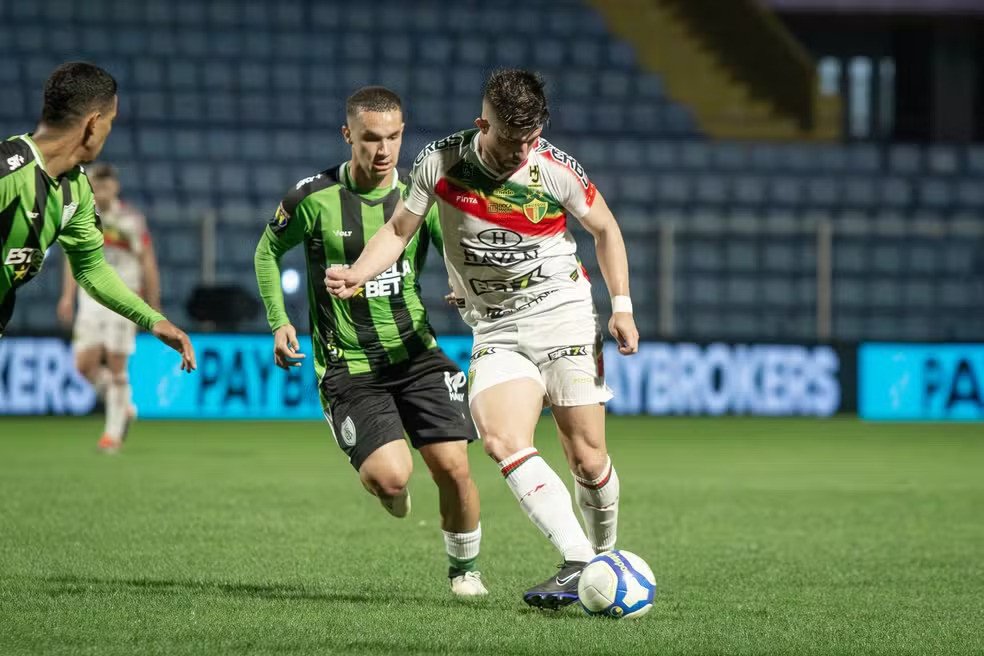 Brusque não sai do empate contra o América-MG e situação piora no Z-4 da Série B