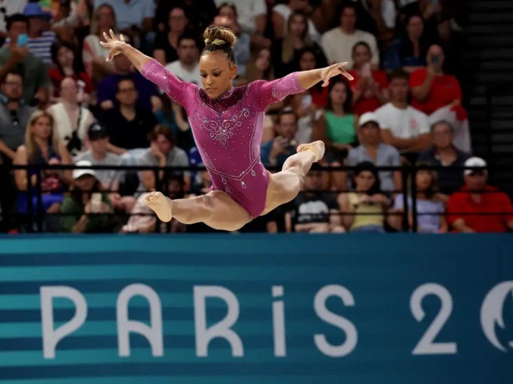 Paris 2024: Rebeca termina em 4º e Biles em 5º quinto na trave