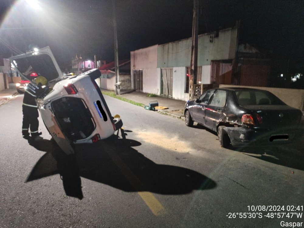 Uma pessoa fica ferida após acidente em Gaspar na madrugada deste sábado