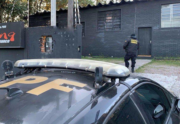 PF e Receita Federal desarticulam esquema de tráfico internacional de drogas em SC