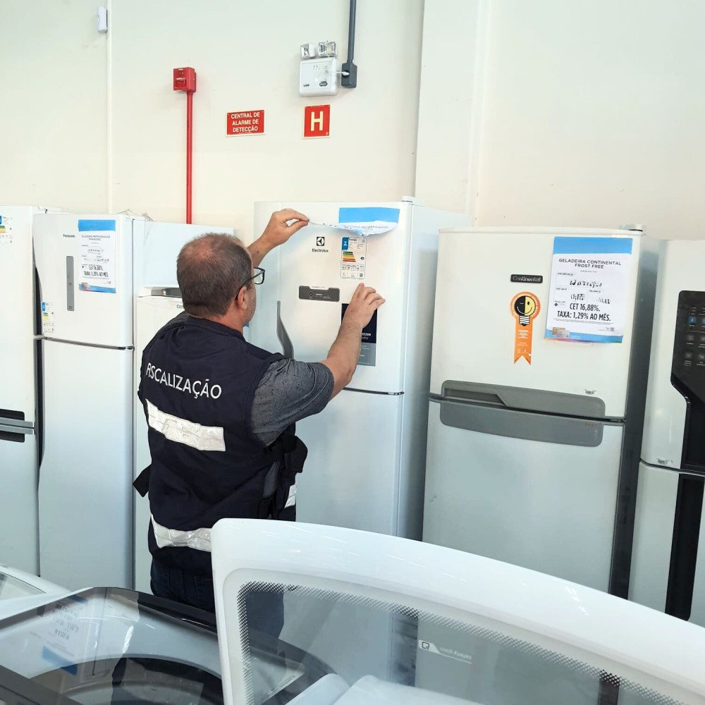 Imetro-SC verifica a qualidade de 2,4 mil eletrodomésticos em 13 municípios