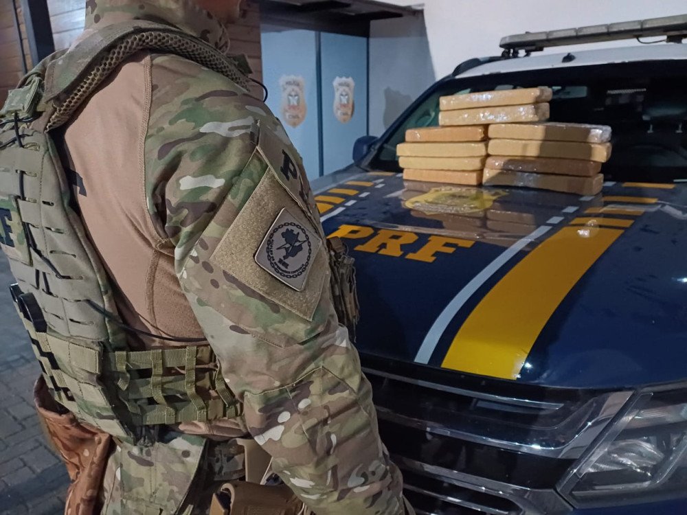 Homem com passagem por tráfico de drogas é preso na BR-101 em Laguna