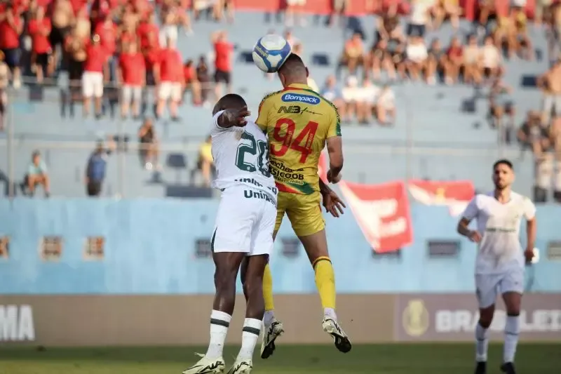 Brusque entra em campo nesta quarta em jogo válido pela Série B do Brasileirão