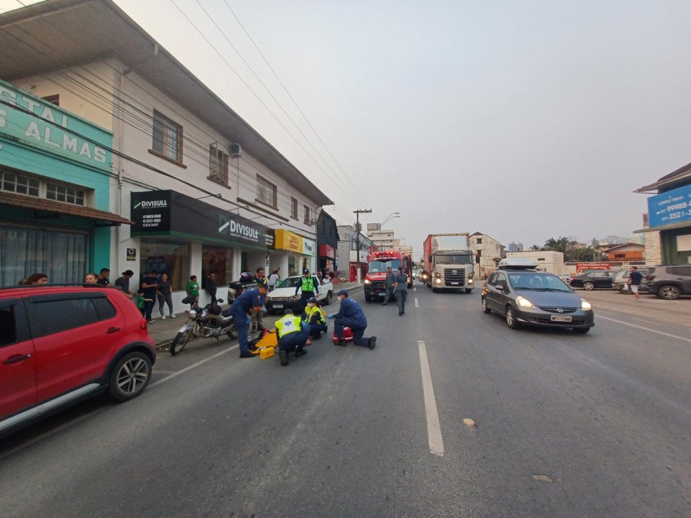Mulher de 62 anos é atropelada por motocicleta em Rio do Sul