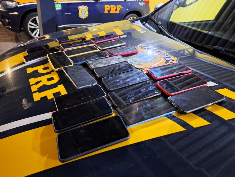 Celulares furtados em Curitiba são recuperados na BR-101 em Joinville