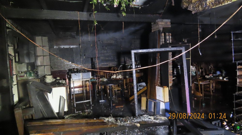 Incêndio atinge restaurante em galeria comercial de Blumenau; causas são investigadas