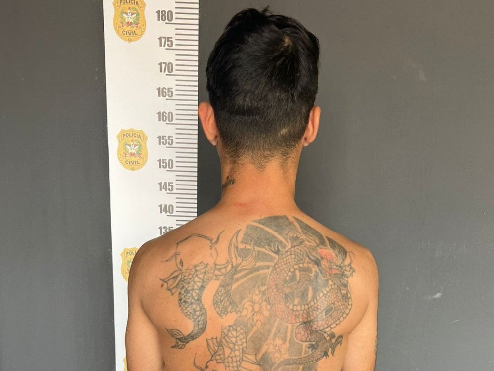 Homem condenado por diversos crimes é preso em Blumenau