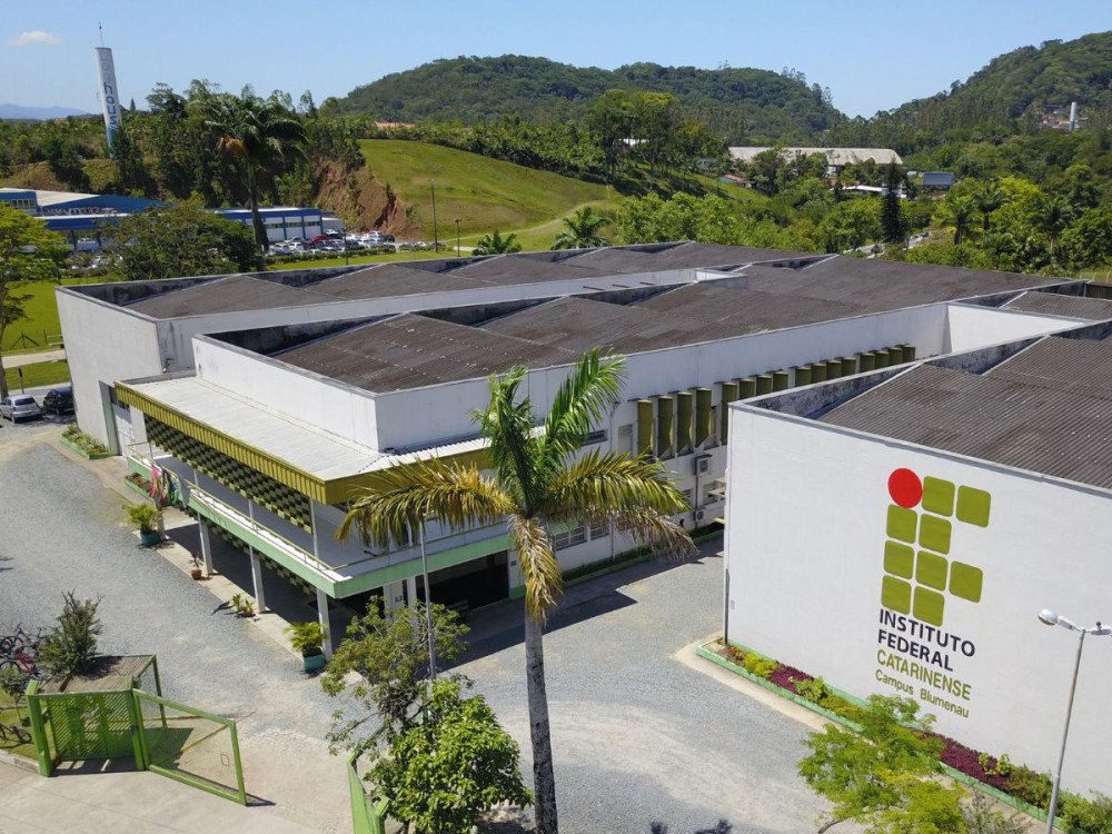 IFC Blumenau possui vagas para cursos superiores no vestibular unificado entre três instituições federais de SC