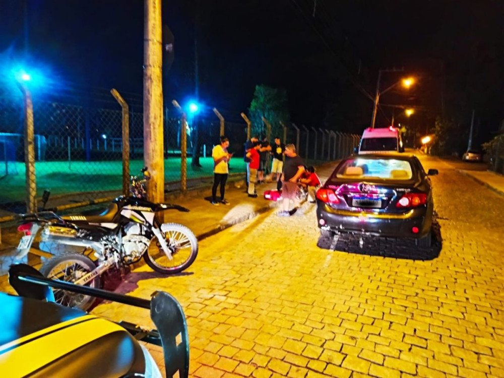 Motorista embriagado causa acidente e deixa motociclista ferido no bairro Testo Salto
