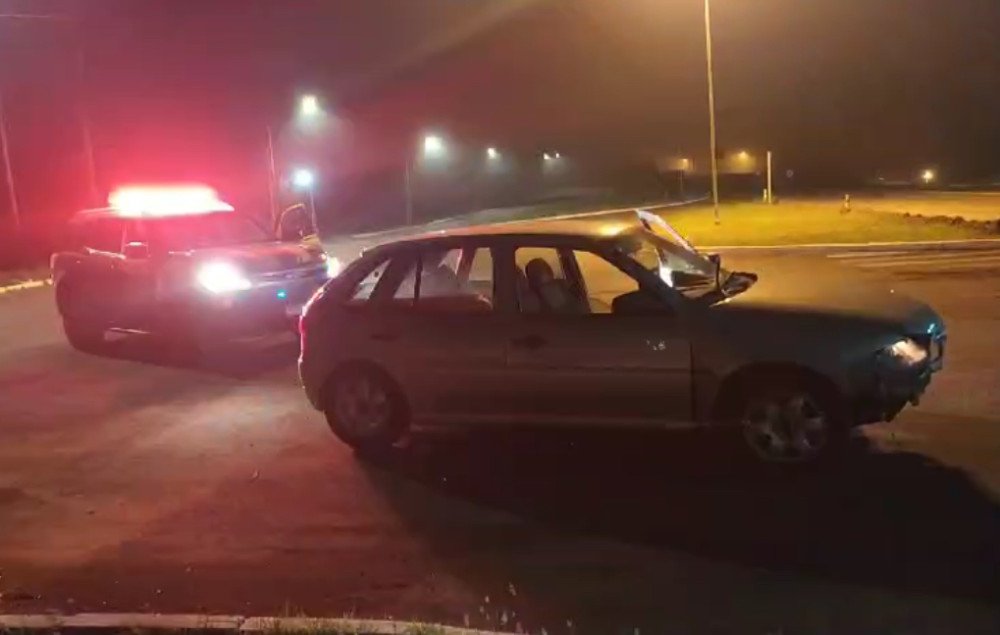 Motorista é preso com carro roubado após fugir da PRF na Serra Catarinense