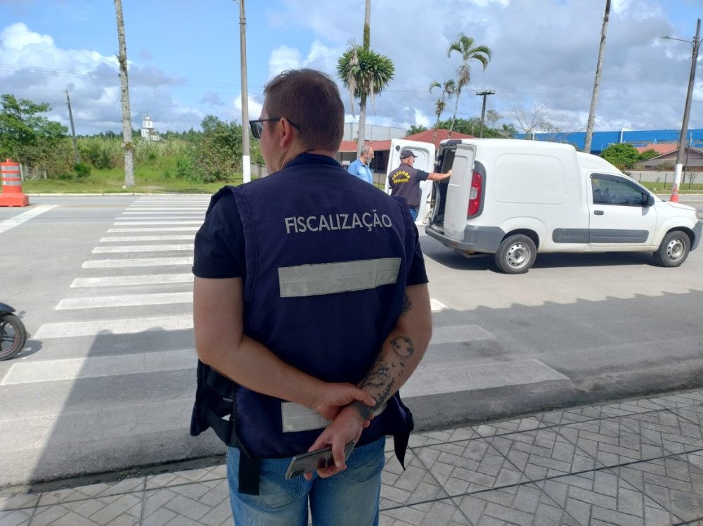 Imetro-SC fiscaliza radares, cronotacógrafos e bafômetros em diversas cidades do estado