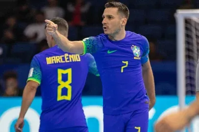 Brasil vai decidir o título da Copa do Mundo de Futsal