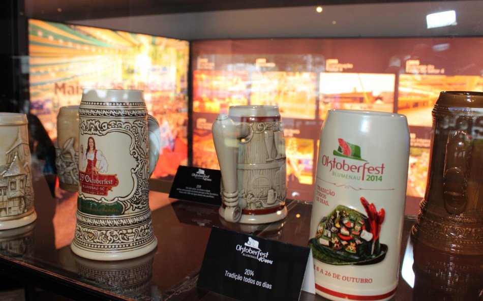 Oktoberfest Blumenau: Exposição que conta a história da festa é aberta ao público