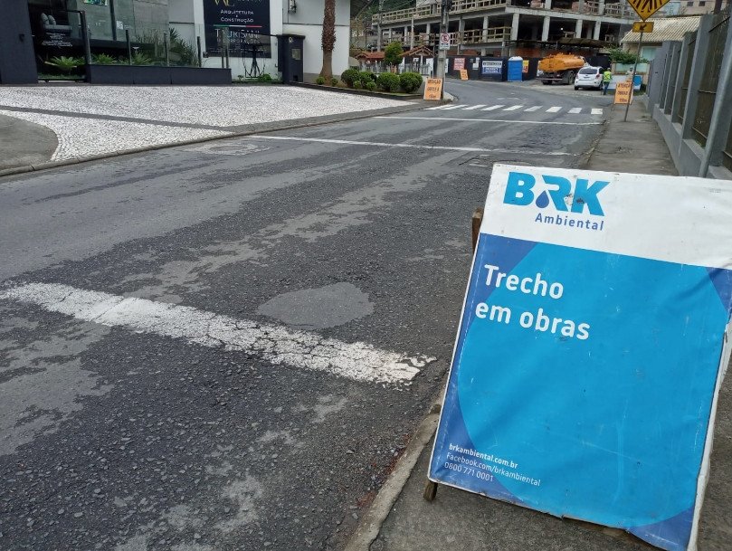 Ligação de esgoto no bairro Itoupava Seca irá interditar corredor de ônibus neste domingo