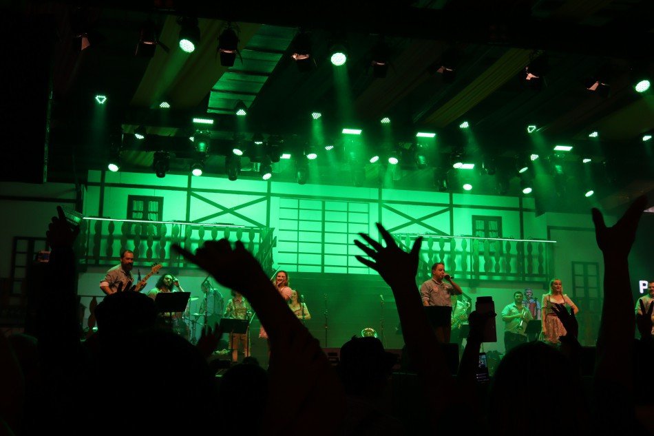 Oktoberfest Blumenau: Confira as atrações desta terça-feira; entrada é gratuita