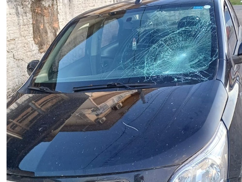 Acidente entre carro e bicicleta deixa adolescente ferida em Taió