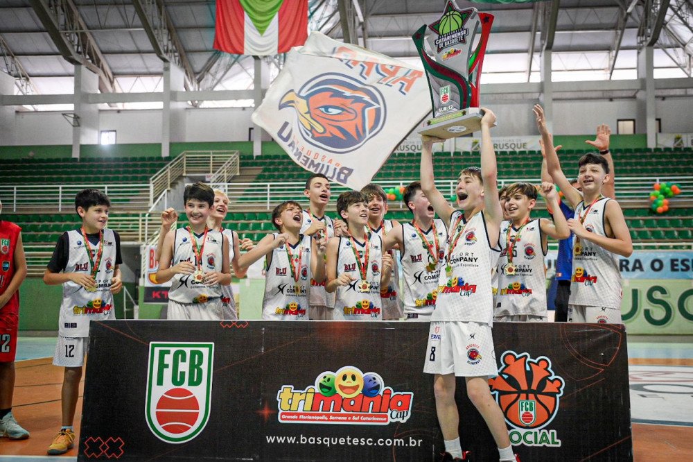 Time Sub 12 de basquete masculino de Blumenau é campeão estadual 