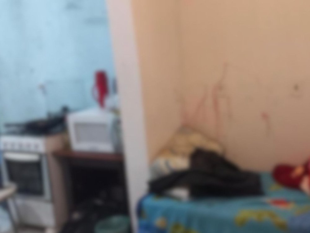 Homem que tentou matar colega de quarto é preso em Blumenau