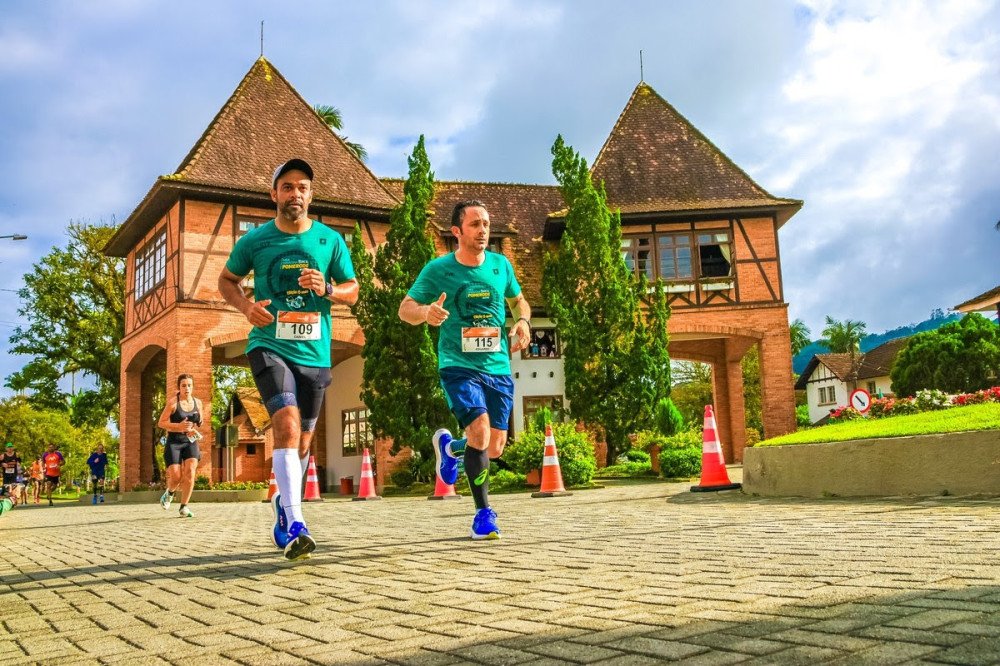 Pomerode se prepara para receber 7 mil atletas na Maratona Internacional neste fim de semana