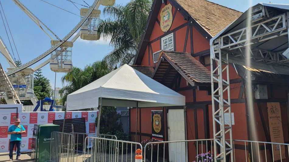 Oktoberfest Blumenau: Saiba como encontrar objetos perdidos durante a festa