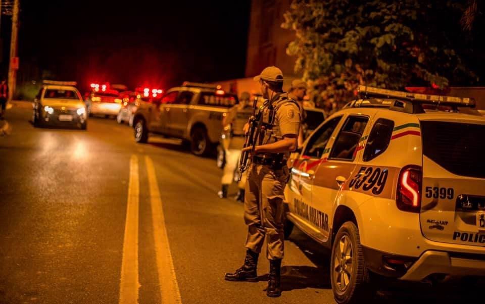 Motorista é preso por dirigir embriagado em Indaial