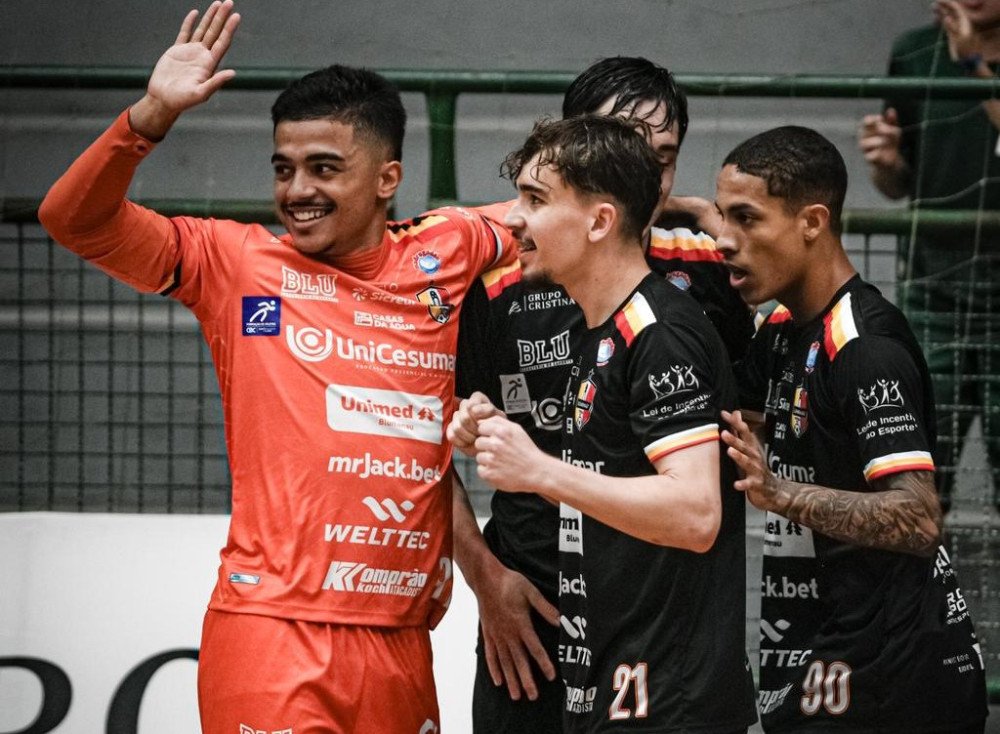 Blumenau Futsal faz hoje (28) primeiro jogo das quartas de final do Catarinense Série Ouro