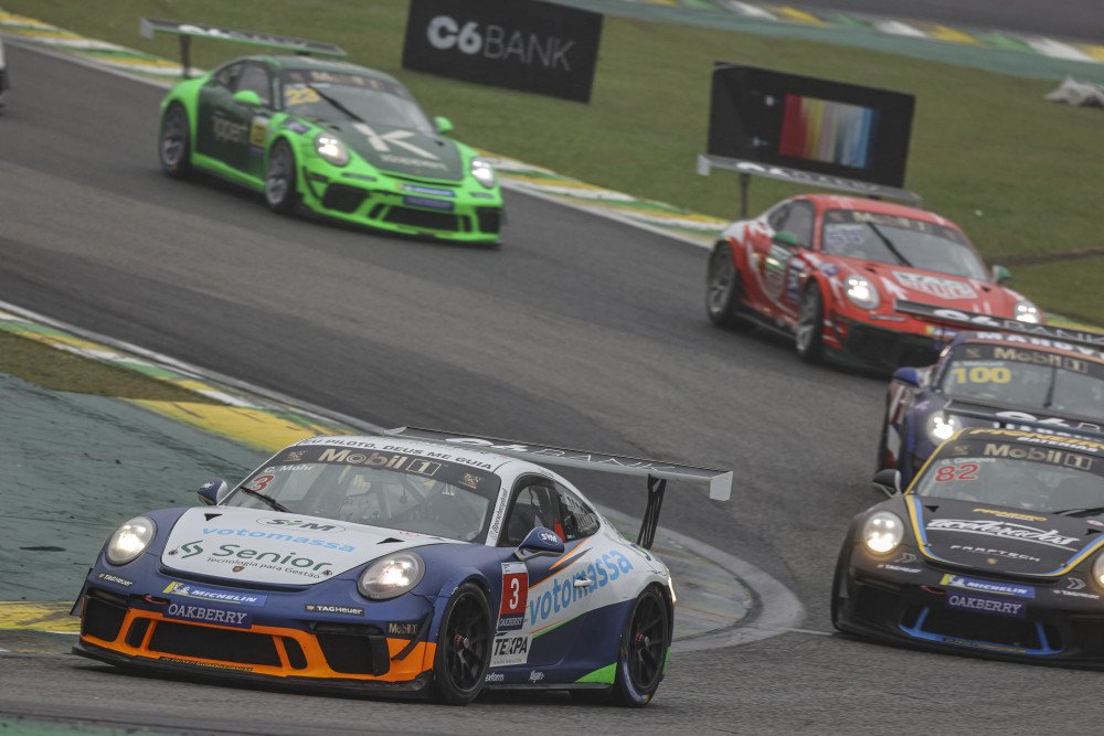 Piloto de Blumenau disputa etapa final da Sprint Challenge da Porsche Cup em Interlagos