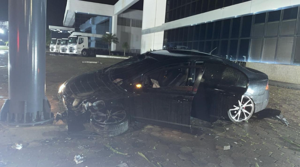 Dois jovens são presos em flagrante após roubo de veículo em Rio do Sul