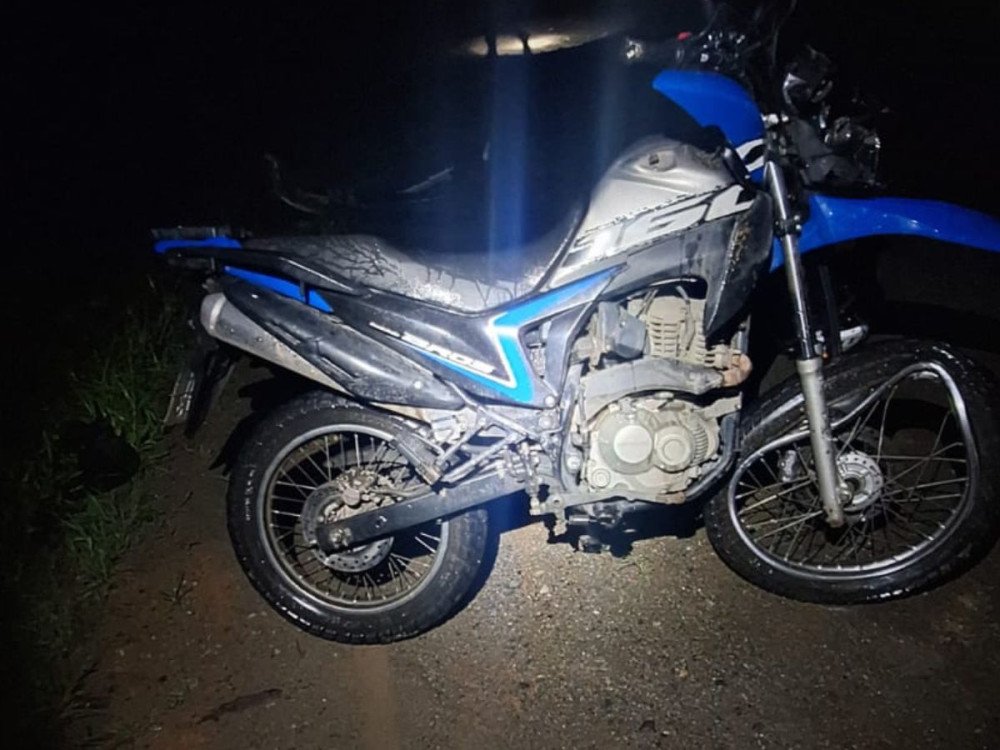 Mulher morre após acidente entre carro e moto na SC-108 em Guaramirim; motorista fugiu do local