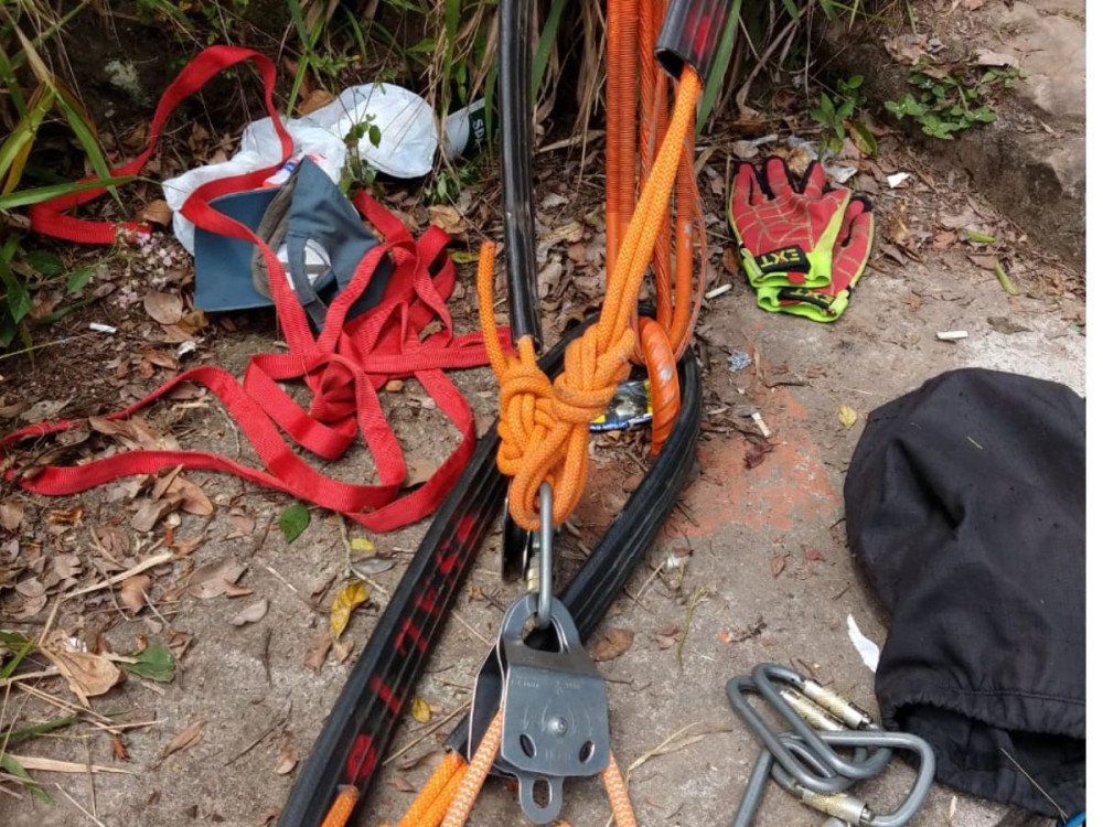 Mulher escorrega em encosta do Pico da Bandeira e é resgatada pelos bombeiros em Rio do Sul