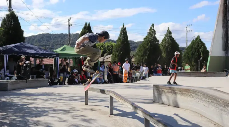 Atleta de Gaspar disputa o campeonato Brasileiro de Skate na próxima semana