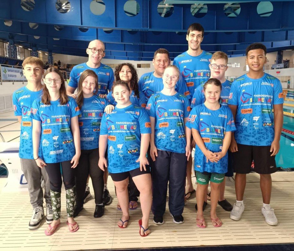 Inclusão: Blumenau tem 10 atletas no Open Internacional de Natação CBDI em São Paulo