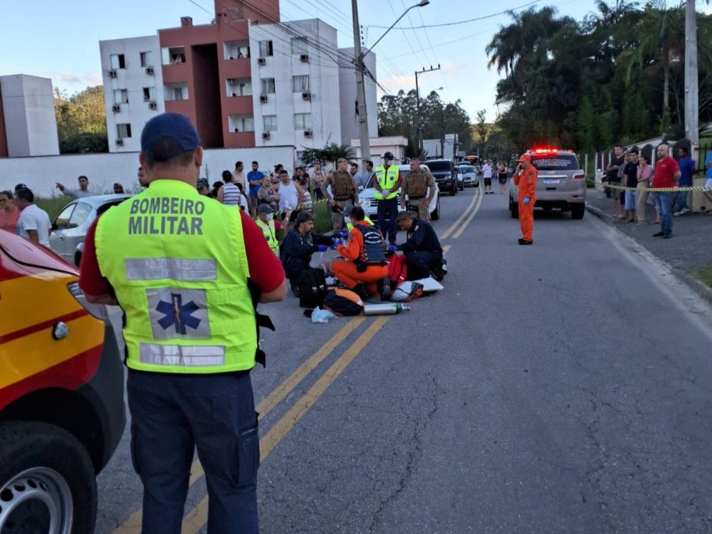 Motociclista fica ferido após acidente em Brusque