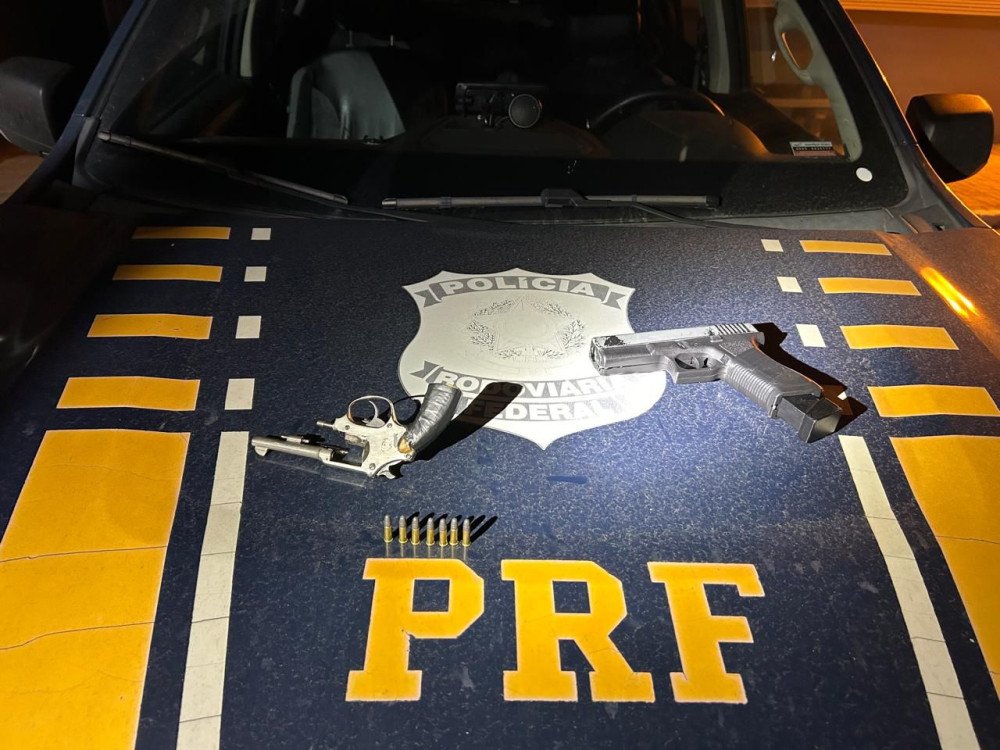 PRF prende dupla de assaltantes após roubos em Itapema